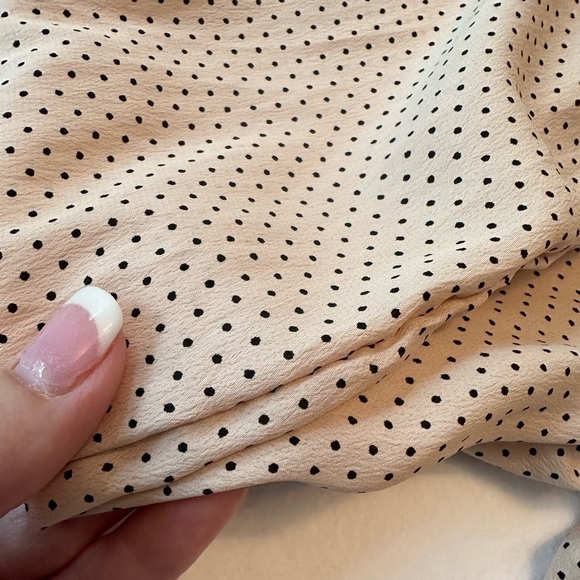 🎉H&M Lightweight Pale Pink With Tiny Black Polka-Dots Long Sleeve Blouse Size 8 - Picture 9 of 13